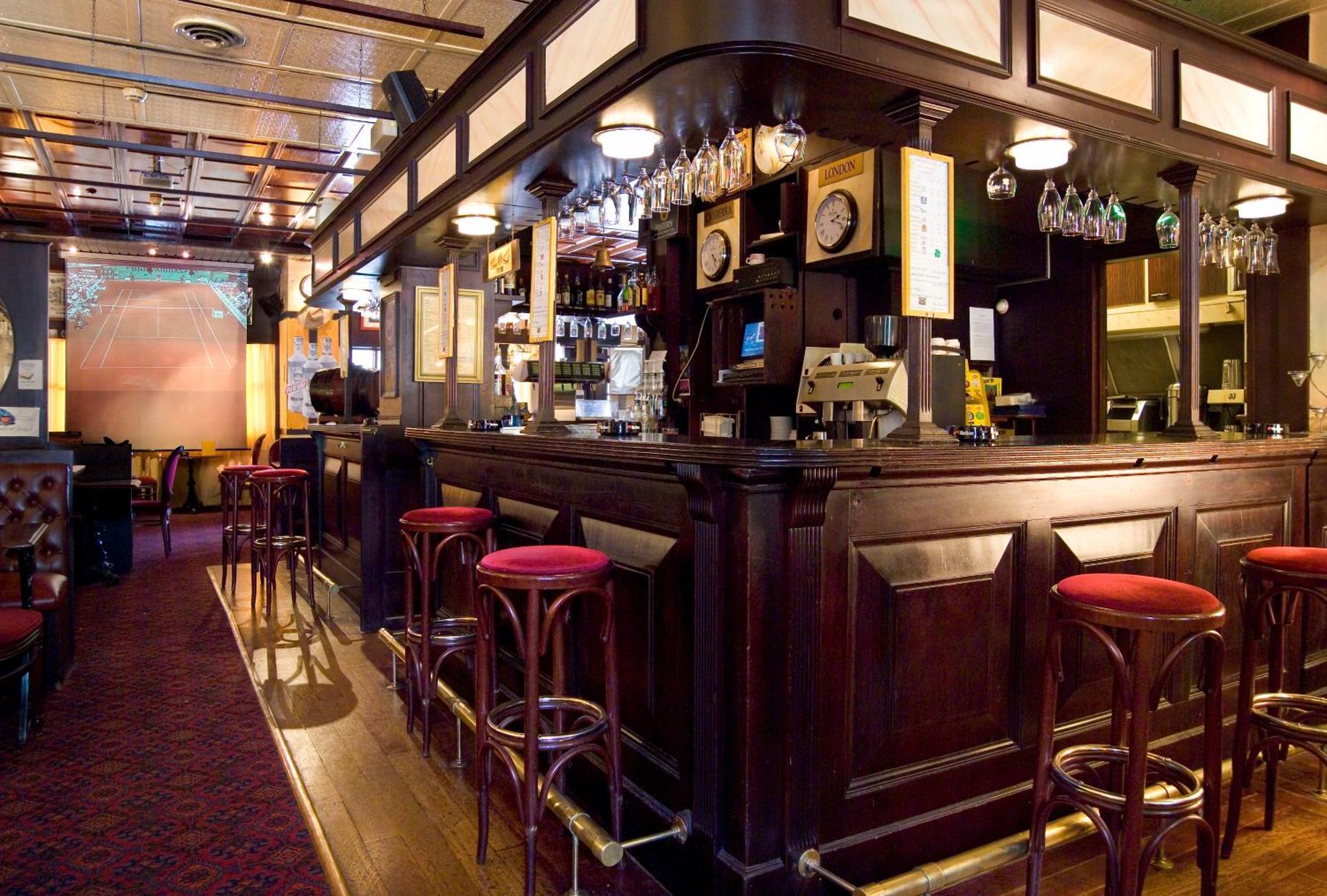 Astoria 3*